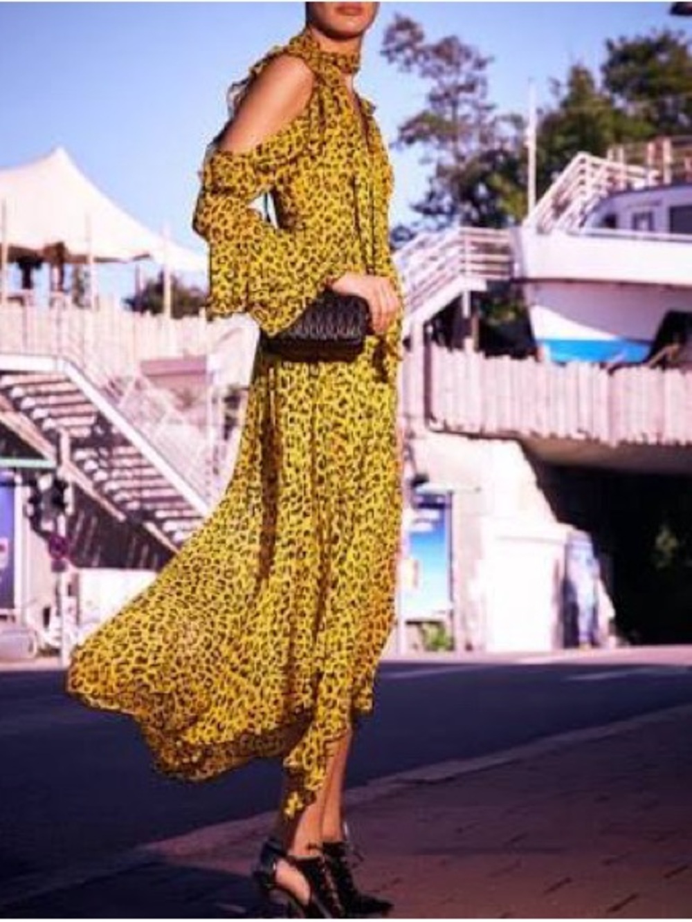 DvF Silk Wrap Dress, size 10-12 - Picture 7 of 15
